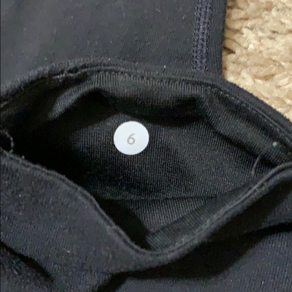 Lululemon Wunder Under leggings - Picture 2 of 5